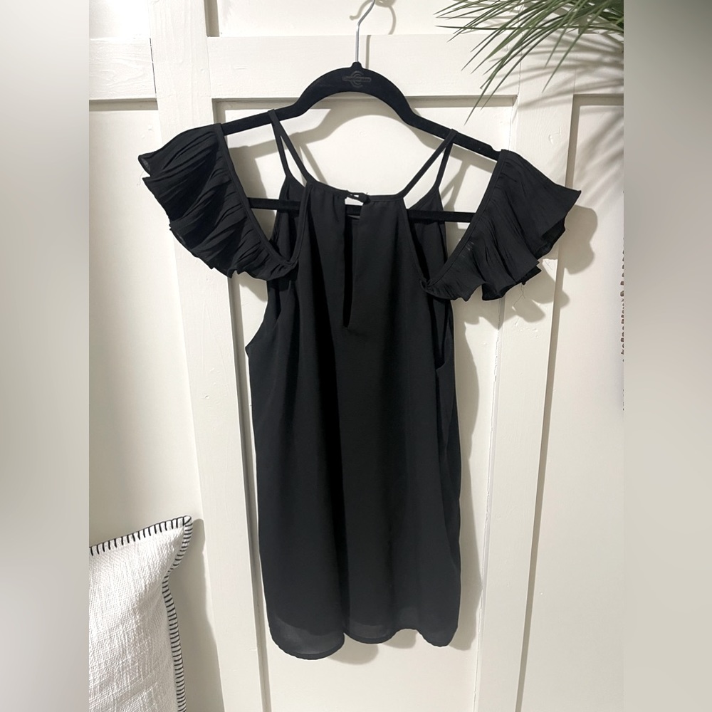 Shinestar blouse. Black. Women’s size L.